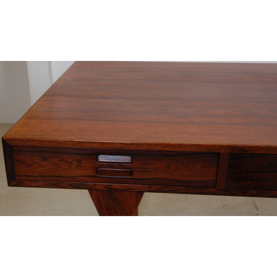 Nanna Ditzel Desk rio-Rosewood 4 drawers 