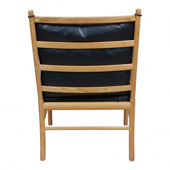Ole Wanscher Colonial Chair af egetræ og sort læder