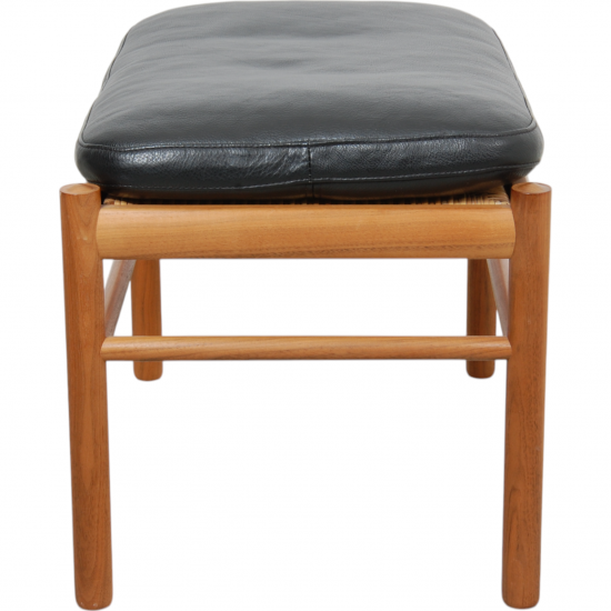 Ole Wanscher colonial stool in walnut