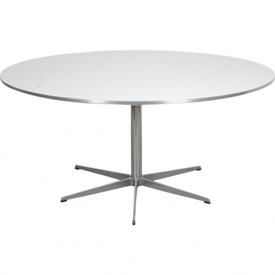 Arne Jacobsen Circulare dining table 145 Cm