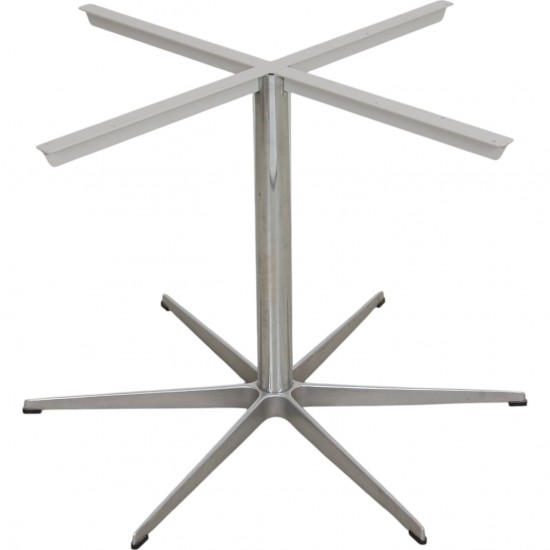 Arne Jacobsen Circulare dining table 145 Cm