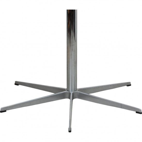 Arne Jacobsen Circulare dining table 145 Cm