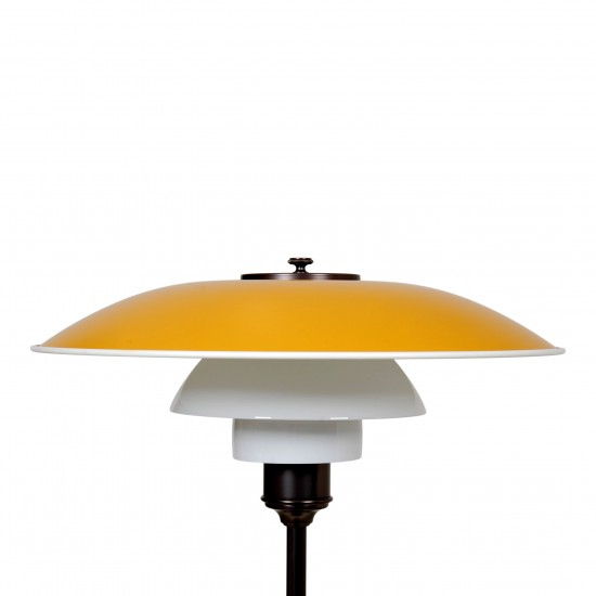 Poul Henningsen Ny PH-3,5/2,5 Bordlampe i bruneret messing og gul top skærm