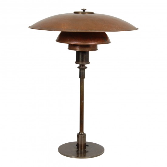 Poul Henningsen PH 4/3 table lamp with burnished brass frame