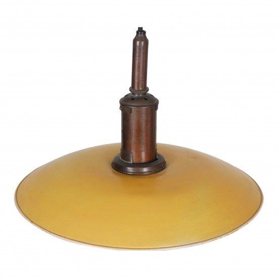 Poul Henningsen pendel lampe i gul og hvid farve