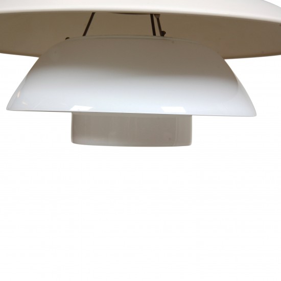 Poul Henningsen PH4/4 Pendel med hvid top skærm af metal Poul Henningsen PH4/4 Pendel med hvid top skærm af metal