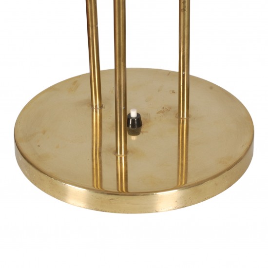 Poul Henningsen PH-5 brass table lamp with white shades