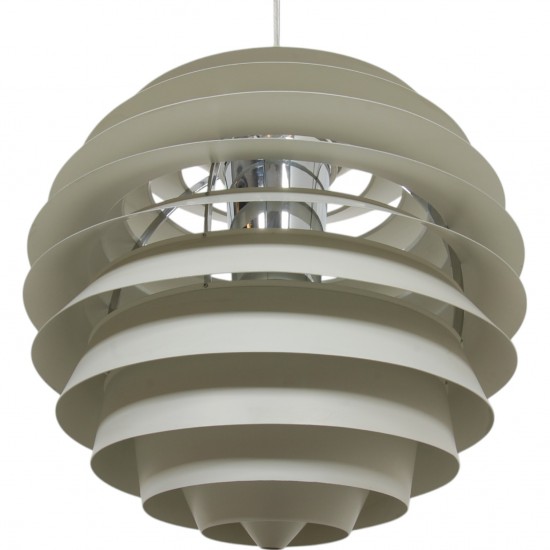 Poul Henningsen Louvre lampe