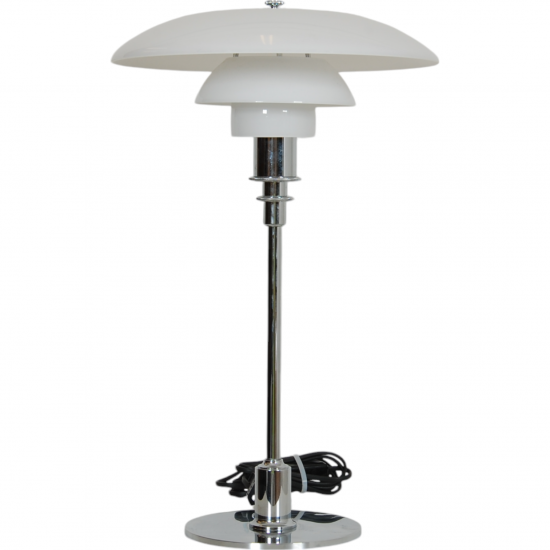 Poul Henningsen PH 3/2 table lamp