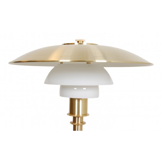 Poul Henningsen PH 3/2 table lamp in roder
