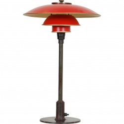 Poul Henningsen PH 3/2 bordlampe med røde skærme