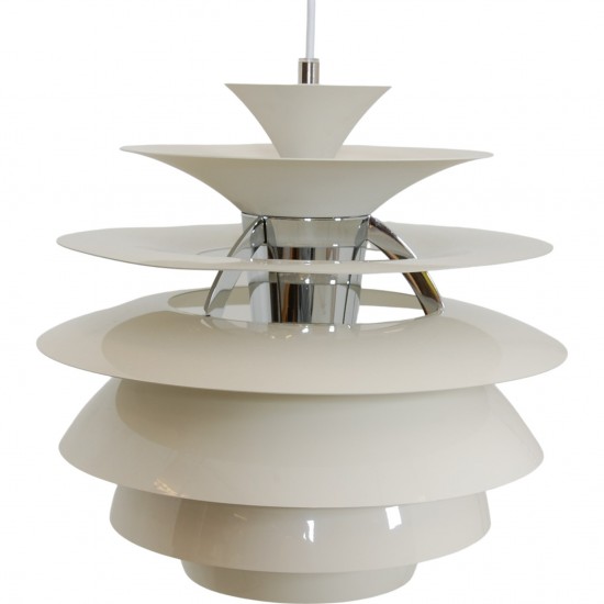Poul Henningsen white Snowball lamp