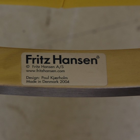 Poul Kjærholm PK-22 lounge chair in yellow fabric