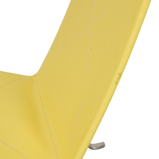 Poul Kjærholm PK-22 lænestol i gult stof