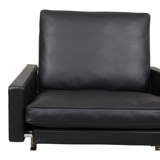 Poul Kjærholm PK-31/1 Armchair newly upholstered in black aniline leather 