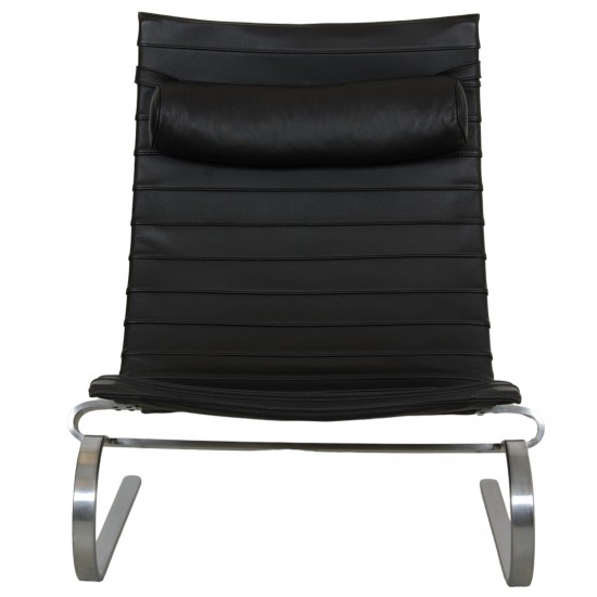 Poul Kjærholm PK-20 lounge chair in black Aura leather