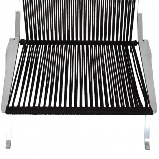 Poul Kjærholm PK-25 lounge chair