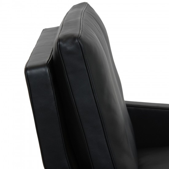 Poul Kjærholm PK-31 lounge chair reupholstered in black aniline leather