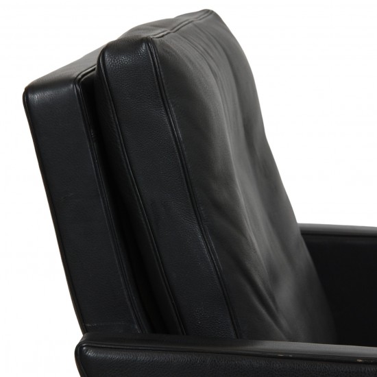 Poul Kjærholm PK-31/1 Loungechair in black leather