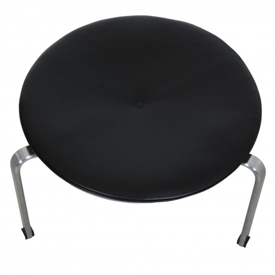 Poul Kjærholm PK-33 stool in black Aura leather