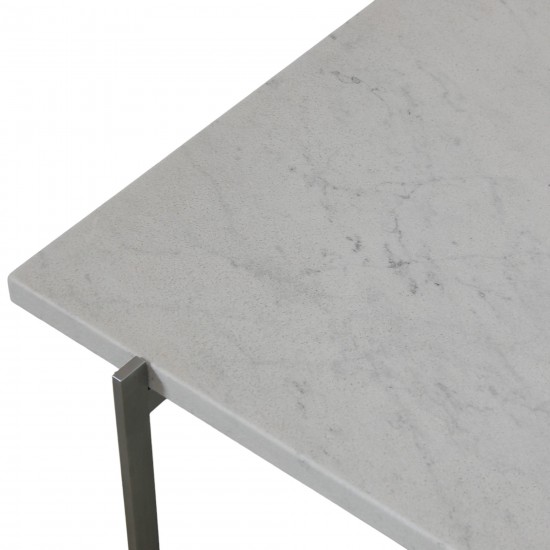 Poul Kjærholm PK-61 coffeetable of white marble
