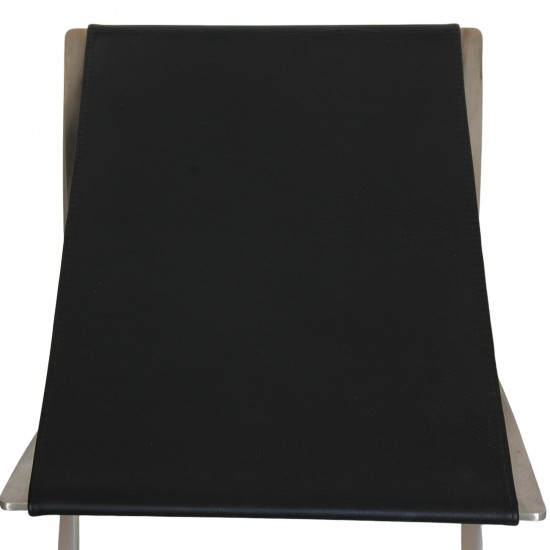 Poul Kjærholm PK-91 stool in black Aura leather