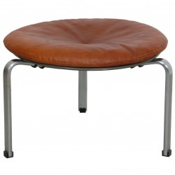 Poul Kjærholm PK-33 Skammel i patineret cognac læder af E. Kold Christensen