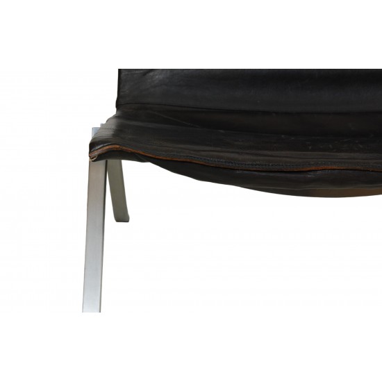 Poul Kjærholm PK-22 lounge chair in patinated black leather