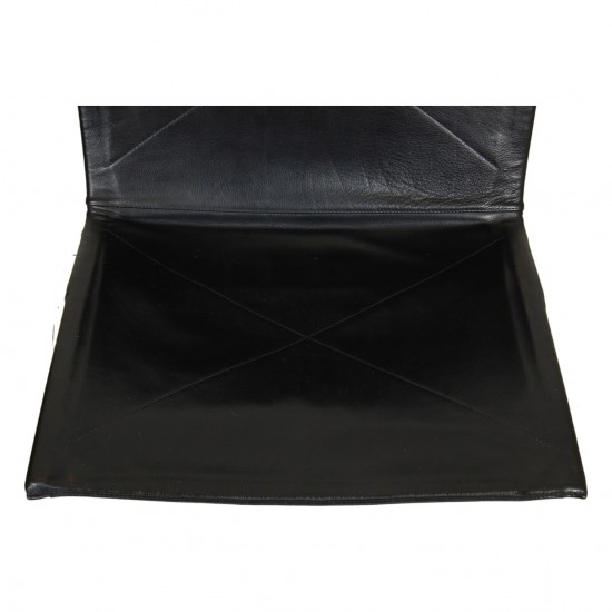 Poul Kjærholm PK-22 chair by Kold Christensen  in black leather