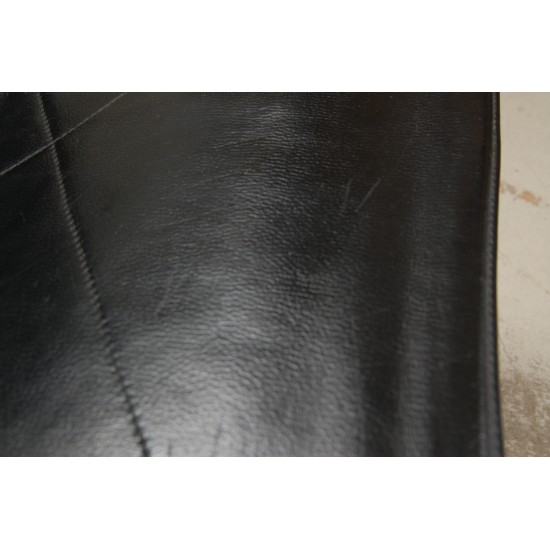 Poul Kjærholm PK22 chair in black leather from Kold Christensen
