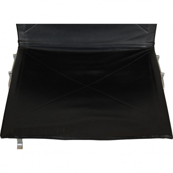 Poul Kjærholm PK22 chair in black leather by Kold Christensen