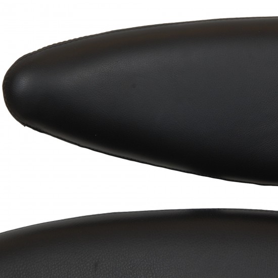 Erik Jørgensen Corona chair in black leather 