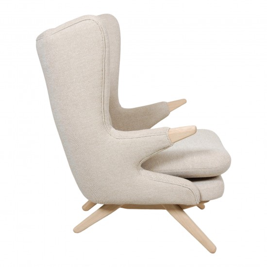 Svend Skipper Papa Bear Chair in dark sand hallingdal fabric and oak