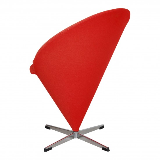 Verner Panton Cone Chair / Kræmmerhusstolen, fuldpolstret med rødt stof