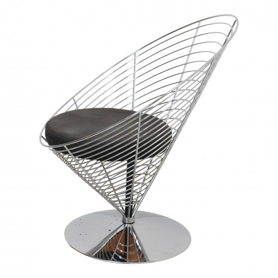 Verner Panton Wire Cone Chair i sort kvadrat stof