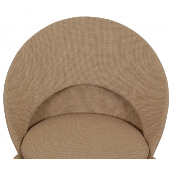 Verner Panton Cone chair i beige Hallingdal stof