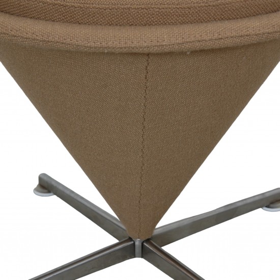 Verner Panton Cone chair i beige Hallingdal stof