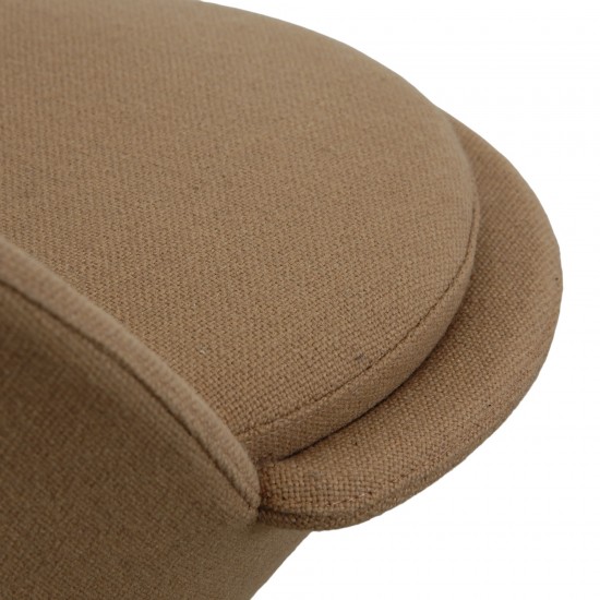 Verner Panton Cone chair i beige Hallingdal stof