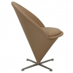 Verner Panton Cone chair i beige Hallingdal stof