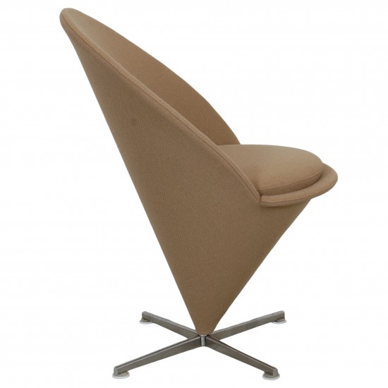 Verner Panton Cone chair i beige Hallingdal stof