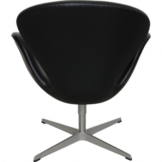 Arne Jacobsen Swan chair in original black Aura leather