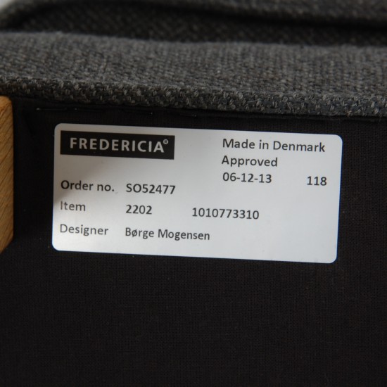 Børge Mogensen 2202 stool in grey fabric 