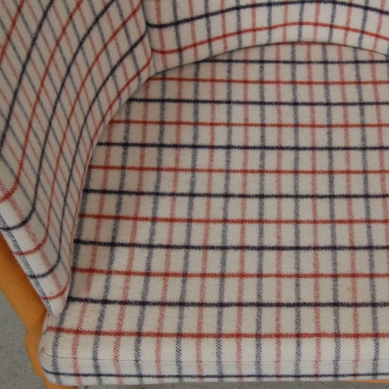 Børge Mogensen 1790 Horse shoe chair in hestedækken fabric