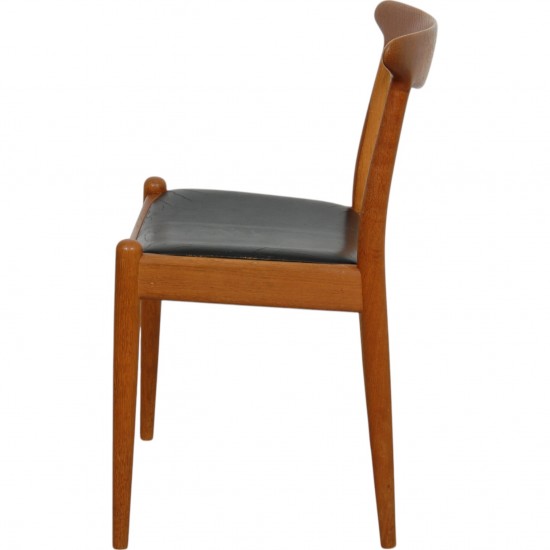Sæt af to Hans Wegner W1 stole af eg