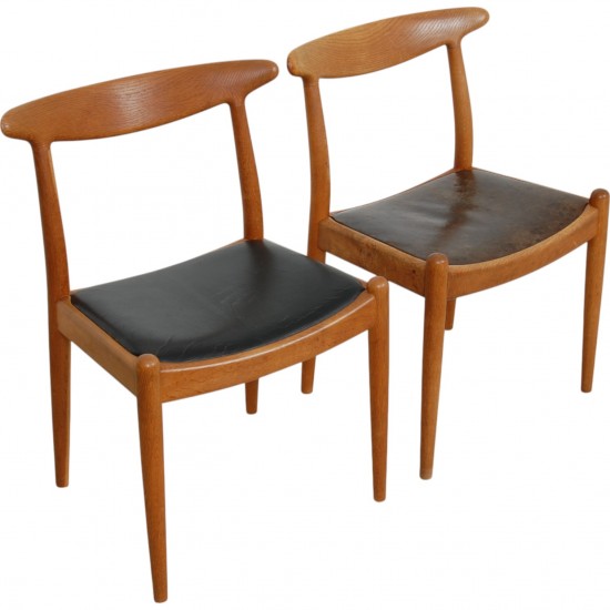Sæt af to Hans Wegner W1 stole af eg