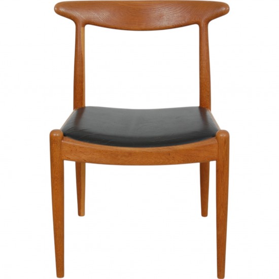 Sæt af to Hans Wegner W1 stole af eg
