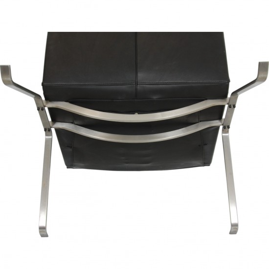 Poul Kjærholm PK-22 chair in black grace leather