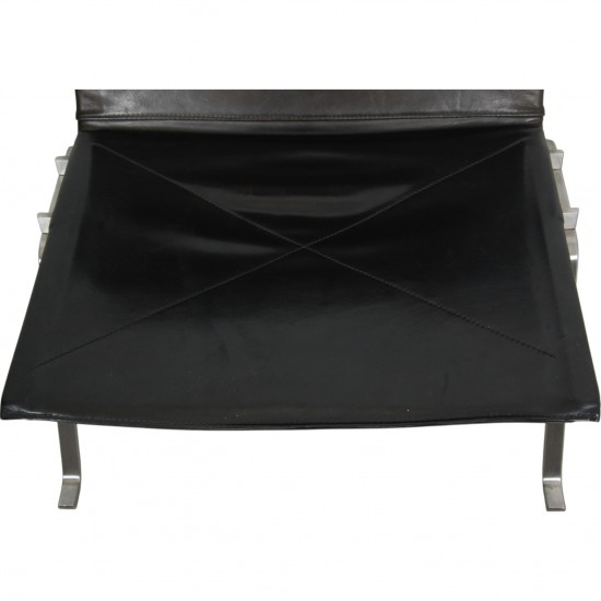Poul Kjærholm PK-22 chair in black grace leather