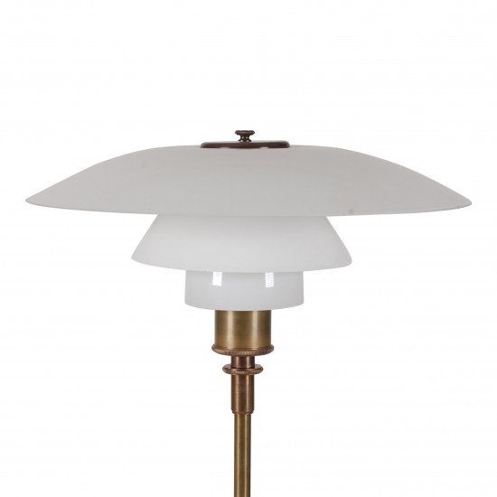 Poul Henningsen PH 4/3 table lamp with a burnished brass frame