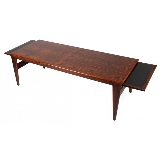 Illum Wikkelsø rosewood coffee table with two extensions